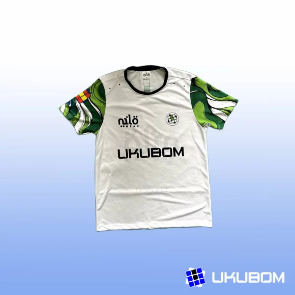Camiseta oficial Ukubom 2025 – Diseño blanco y logo exclusivo temporada