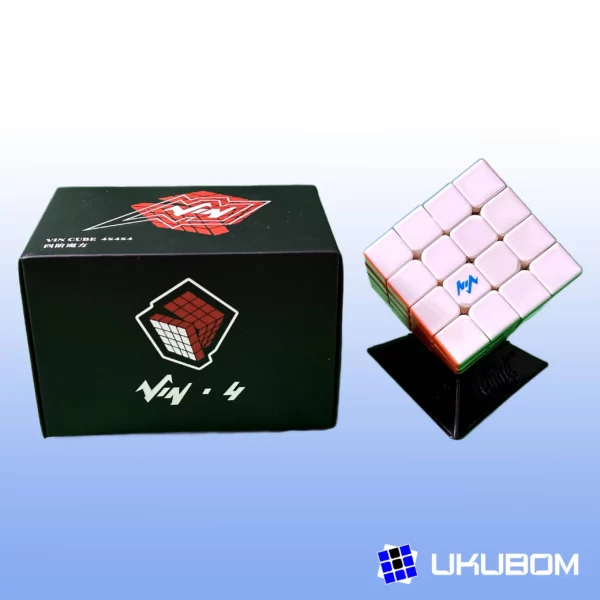 Vin Cube 4x4 con acabado UV brillante y diseño stickerless